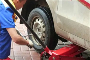 云龙区附近拖车24小时服务热线电话